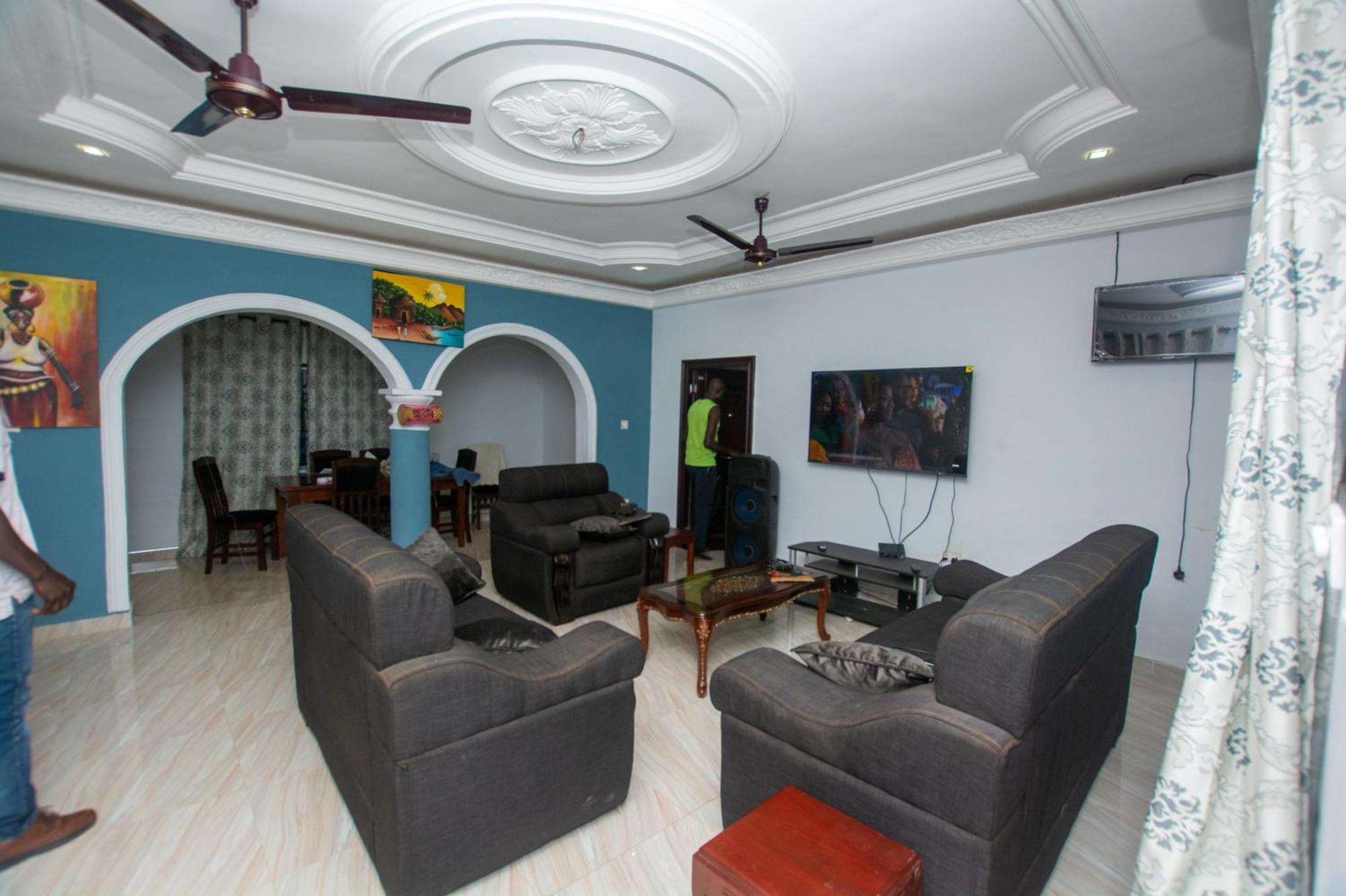 Yaa Asantewaa Inn Ejisu Exterior foto