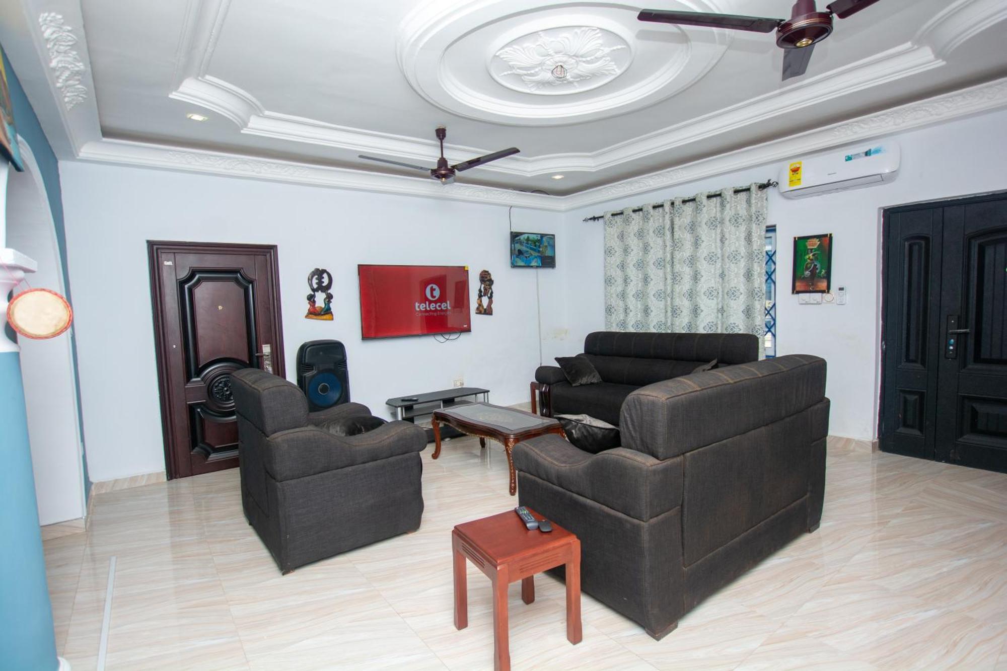 Yaa Asantewaa Inn Ejisu Exterior foto